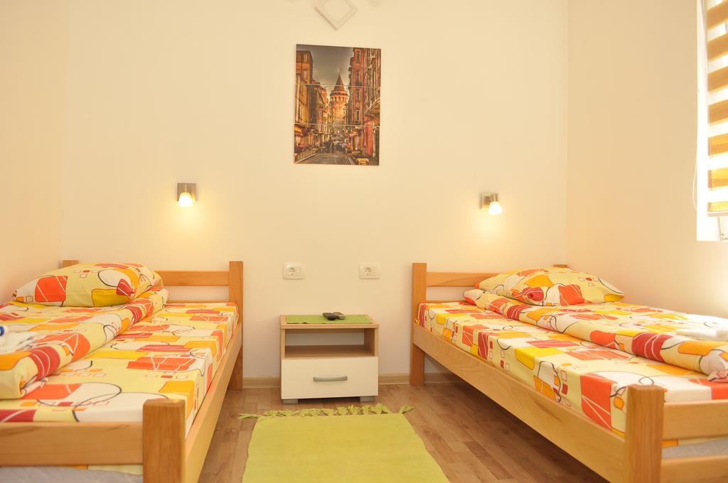 Apartments & Rooms Bojic 科拉欣 外观 照片