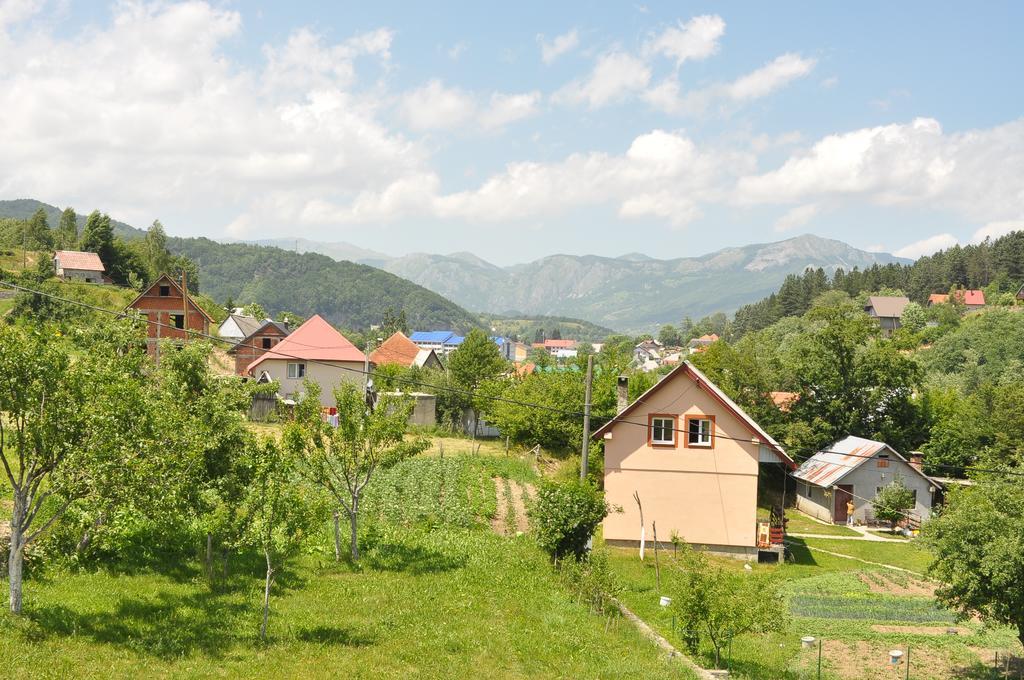 Apartments & Rooms Bojic 科拉欣 外观 照片