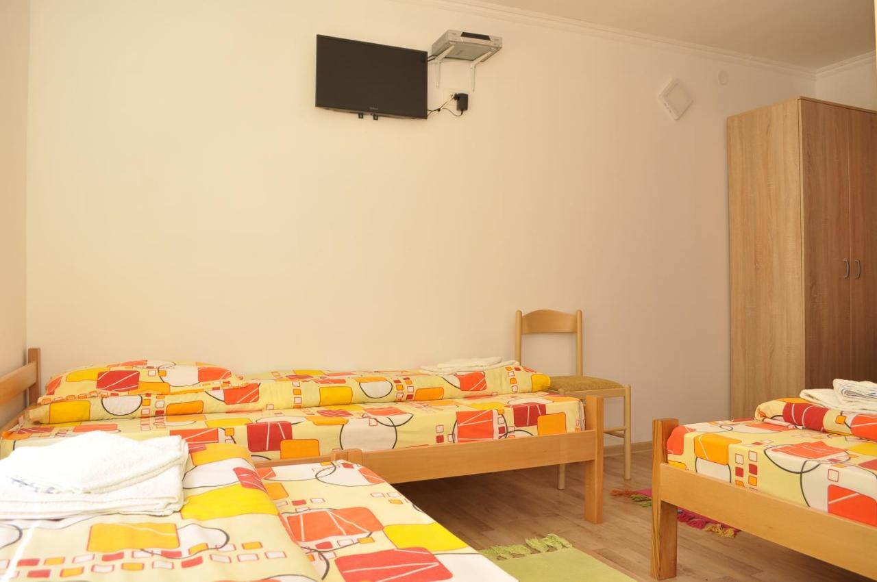 Apartments & Rooms Bojic 科拉欣 外观 照片