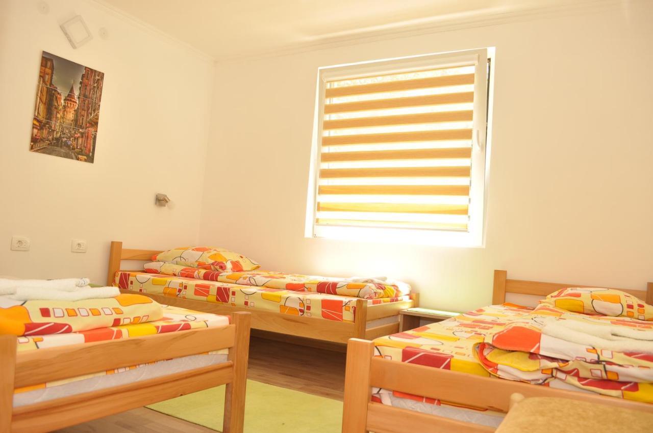 Apartments & Rooms Bojic 科拉欣 外观 照片
