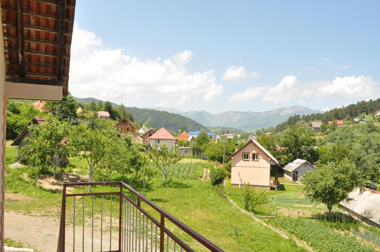 Apartments & Rooms Bojic 科拉欣 外观 照片