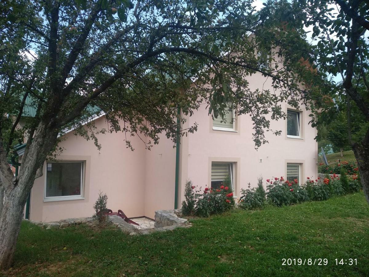 Apartments & Rooms Bojic 科拉欣 外观 照片